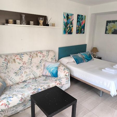 Estudio A 50Mt Del Mar, Zona Palacio De Congresos - Apto 4 إِستيبونا المظهر الخارجي الصورة