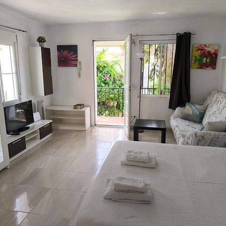 Estudio A 50Mt Del Mar, Zona Palacio De Congresos - Apto 4 إِستيبونا المظهر الخارجي الصورة